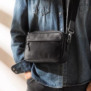 JIVIVIL กระเป๋าสะพาย เหมาะสำหรับผู้ชาย กระเป๋าสะพายชาย PU มีประสิทธิภาพ งานสวยงาม มีเนื้อเยื่อสมัย คุณภาพสูง ที่ดีที่สุด