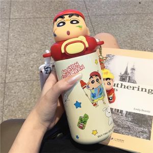 MQQHOMEE 480ML เครื่องเก็บความเย็น ขวดน้ำเก็บความเย็น-ร้อน กระบอกน้ำ ขวดน้ำเด็ก สแตนเลส 316 ถ้วยน้ําเด็กน่ารักแก้วร้อนและเย็น ชินจัง ของขวัญ 52toys crayon Shin chan สำหรับน้ำร้อนและน้ำเย็น