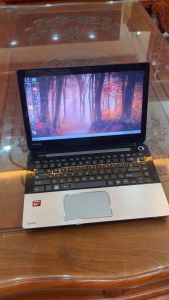 Laptop Toshiba S40DT A4-5000 4gb ram 500gb HDD 14 HD cảm ứng