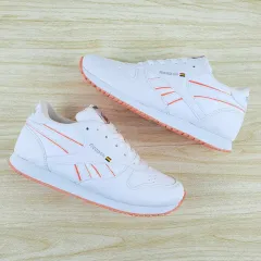 Sepatu sport shop reebok wanita terbaru