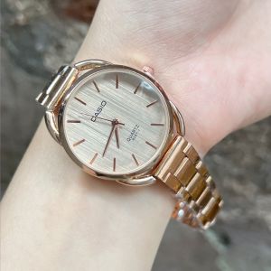 Watchhiend นาฬิกาข้อมือแฟชั่นผู้หญิง หน้าปัดขนาด 32 มม. สายเลทตัดสายได้ พร้อมกล่องแถมฟรี