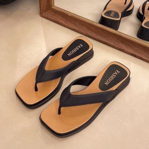 [Free Shipping] Thick-soled stylish height-increasing flip-flops for women summer outdoor wear wedge-heeled sandals 2025 new beach sandals
