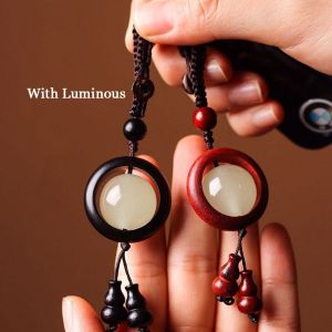 STMEN โชคลาภโชคดี ป้องกันการสูญหาย งานทำมือ สายห้อยแขวน สำหรับเคสโทรศัพท์มือถือ สไตล์จีนจีน เชือกแขวนเชือก สายคล้องโทรศัพท์มือถือ จี้น้ำเต้า จี้ห้อยกระเป๋า สายคล้องโทรศัพท์มือถือ จี้ไม้จันทน์สีแดง สายคล้องโทรศัพท์มือถือ