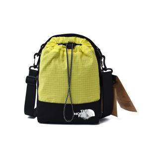 Túi đeo chéo thời trang bình nước đi kèm tnf