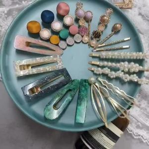 Bộ 20 kẹp tóc thời trang Mehayi kiểu dáng macaron làm từ nhựa acrylic và ngọc trai gồm các loại kẹp tóc nhỏ xinh kẹp bobby phụ kiện trang trí tóc theo phong cách boho dụng cụ tạo kiểu tóc món quà dành cho phụ nữ và trẻ em gái thích hợp để trang tr