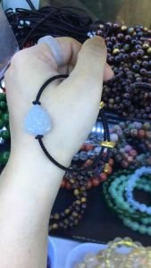 Vòng đeo tay dây cáp Hồ Ly chúa bạch Ngọc