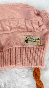 Topi/Kupluk Bayi Rajut Premium Tebal Halus Model Pita Kepang Pompom (0-18bln)