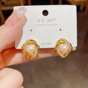 Fashionable Ring Gift 抖音热门款 轻奢时尚超闪微镶缠绕珍珠耳钉女 s925银针高级感耳环