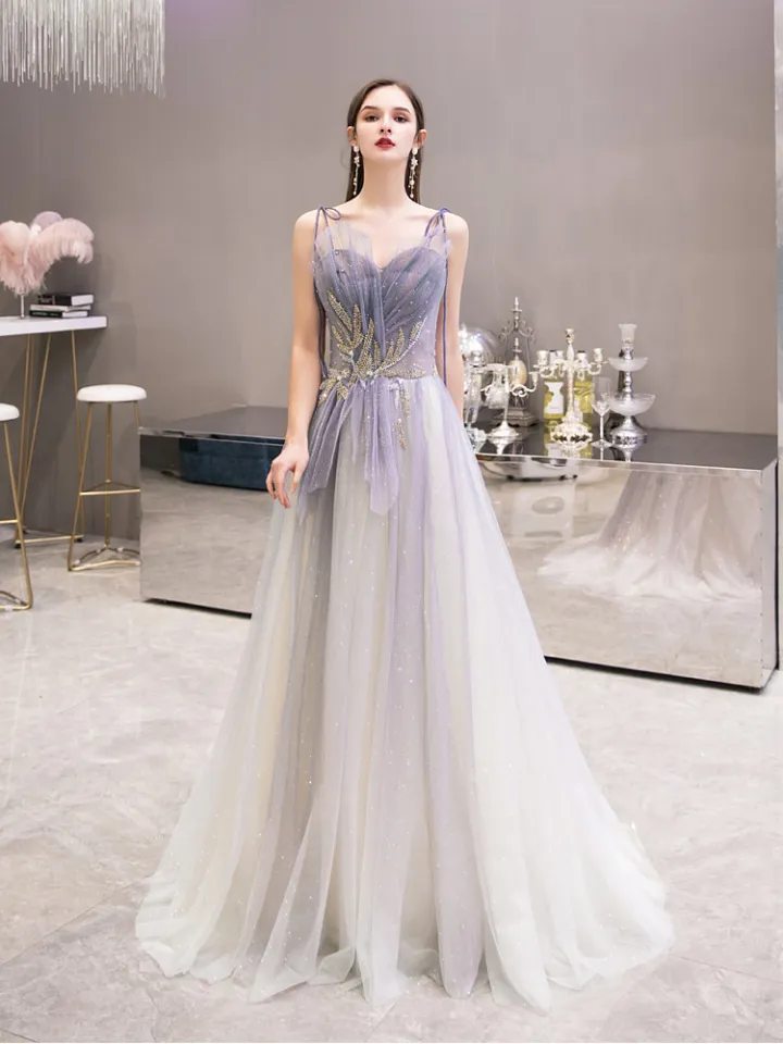 Gray gown for outlet wedding sponsor