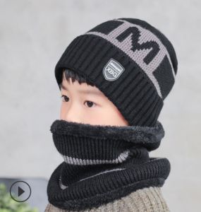 Following หมวกเด็กพร้อมปลอกคอ TA31 KQ46