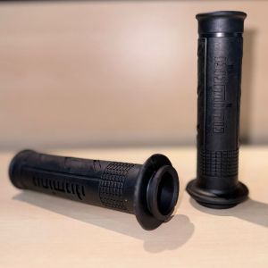 DOMINO STRIPED RUBBER GRIPS