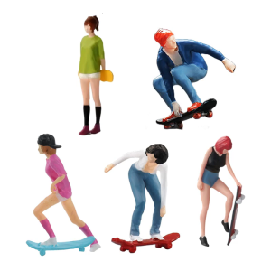 1/64 Scale Tiny Realistic Skateboarder Model for Architecture Models and Miniature Railway Train Scenery Designs Decors