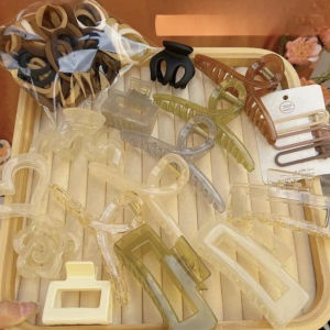 Set Phụ Kiện Tóc 67 Chi Tiết