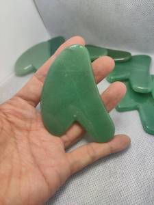 ไม้กัวซา กัวซารูปหัวใจ หยก ( สินค้าอยู่ไทย ส่งไว ) กัวซา หยกกัวซา หยก กัวซาหน้า หินกัวซา กัวซายกหน้า กัวซารูปหัวใจ นวดหน้า นวดหน้ายกกระช