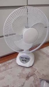 Kipas Solar Outdoor Solar Fan DC Fan Power Large Wind Portable Fan Desktop16 inch Ultra Long