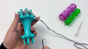 Professional Knit Spool Looms with Wool set Cord Rope Knitting Weaving Tool with Colorful Wool 6-color/8-color Durable