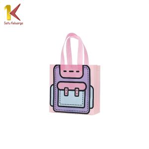 Satu Keluarga Tas Hampers Non Woven Anti Air T59 Hand Bag Ulang Tahun Motif Tas Sekolah Lucu