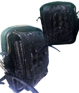 กระเป๋าสะพาย รุ่นเล็กที่คุณผู้หญิงชอบมาก ขนาดไม่ใหญ่ นํ้าหนักเบา