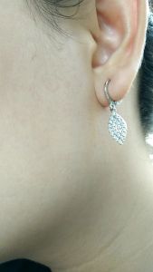 ANTING CLIP SILVER MOTIF DAUN TITANIUM EMAS PUTIH PERHIASAN TITANIUM PERHIASAN TITANIUM ANTI LUNTUR 24 KARAT