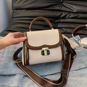 FH 1327 Tas Selempang Wanita ( Free Paperbag ) - Tas Fashion Trendy - Tas Import Wanita - Tas Import Kualitas Premium - Tas Selempang Bahu - Tas Fashion Terbaru
