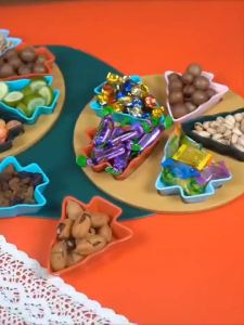 5/8 Grid Christmas tree fruit plate Christmas home dry fruit plate snack plate fruit plate living room creative high value