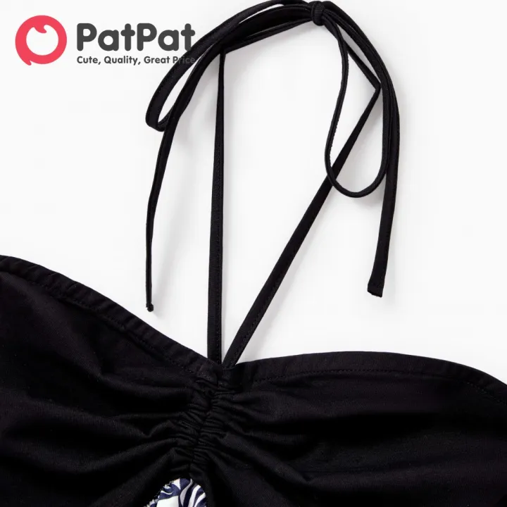 PatPat%20Family%20Matching%20Black%20Cotton%20Tee%20Beach%20Short-sleeve%20Shirt%20and%20Flora%20Print%20Splicing%20Halter%20Strap%20Midi%20Dress%20Sets%20-%20Image%205