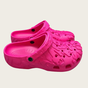 Crocs  Map-themed star style perforated beach sandals for women new summer non-slip sandals closed-toe slippers for outdoor wear