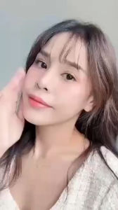 ครีมลลิน spf50pa+++ กันแดดแป้งครีมลลิน สูตรคุมมัน เปลี่ยนเป็นแป้งทันทีที่ทา