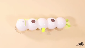 Intelligent Auto Swing Cats Teaser Stick with Motion Sensors And Replaceable Tail Interactive Automatic Teasing Cats Toy