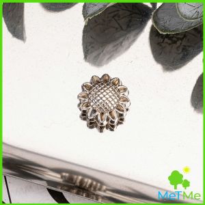 MM 1 ชิ้น กระดุมแม่เหล็ก ทรงดอกทานตะวัน ติดสื้อ ผ้าพันคอ แบบไม่ต้องเย็บติด magnetic buckle