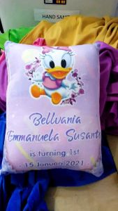 Bantal NCT ukuran 27x36 cm