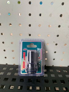 Đầu chuyển bu lông 1/2 sang vít lục giác 1/4 Total TAC60501