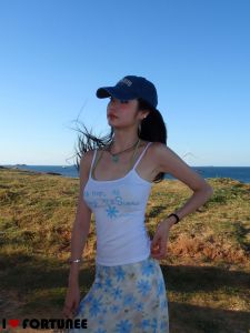 ❣Fortunee ❣ เสื้อสายเดี่ยวสั้นแนวเซ้กซี่พิมพ์ลายดอกไม้และตัวอักษร ทรงเข้ารูปสำหรับหน้าร้อน ใส่ไปเที่ยว