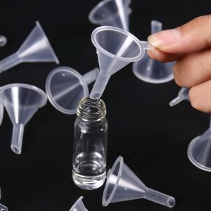 WH 1PC 3/5cm Mini Plastic Funnel Small Mouth Liquid Oil Funnels Spray Bottled Water Tools School Experimental Supplies