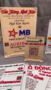 Bảng Gỗ Mèo Thần Tài Tên Shop chữ nổi khắc Mã QR Code Thiết Kế Theo Yêu Cầu