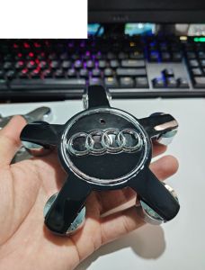 Logo chụp mâm ốp lazang bánh xe Audi A1 A3 A4 A4L A6 A6L A7 A8 A8L C5 Q3 Q5 Q7...- Giá 1 cái