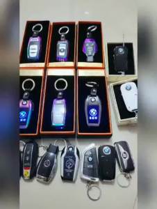 汽车钥匙扣礼品充气打火机 宝马钥匙型 情人节送男友个性创意礼品Hadiah rantai kunci kereta kembung jenis kunci BMW yang lebih ringan Hari Valentine hadiah teman lelaki hadiah diperibadikan hadiah kreatif