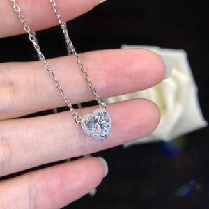 Romantic 2Ct Heart Shape D VVS1 Moissanite Pendant for Women Luxury Quality 18K White Gold AU750 Wedding Pendant Necklace P029