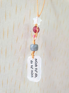 Móc khóa là một lời thủ thỉ nhỏ cho trái tim bạn