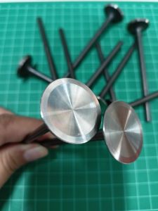 วาล์วแต่ง CNC แกน 5 mm. 22 - 35 mm.พร้อมกลึงหน้าเงา ใช้สำหรับแต่งเครื่องยนต์