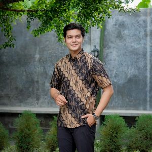 kemeja batik kantor pria lengan pendek