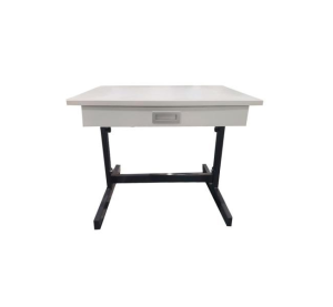 BÀN THAO TÁC CHUYÊN DỤNG  CÓ TẤM  LÓT ĐẠT TIÊU CHUẨN ROHS 10