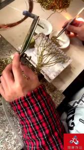 Dây chuyền dài thép không gỉ ngọc trai Swarovski mẫu mới xuyên biên giới Âu Mỹ cao cấp không phai màu phong cách sang trọng nhẹ nhàng dây chuyền áo len.