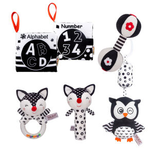 Smart Kiddy Shop Baby Gift Set 6 ชิ้น ชุดของขวัญเด็กแรกเกิด ชุดของเล่นเสริมพัฒนาการ สีขาว-ดำ เสริมพัฒนาการด้านสายตา