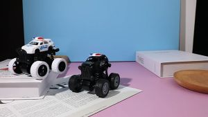 Police Car Toys Pull Back Four-wheel Drive Stunt Car Rotated with 360° ABS Material Stunt Off-road