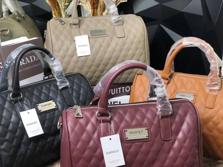 Shoulder Bag Shoppers Tote Bags Quality Leather Handbag Women Designers  Handbags Bags Purses Heart Shaped Ladies Fashion Crossbody Bags C Shaped  230216 From Copyfashion, $36.81 | DHgate.Com