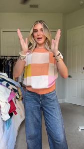 Saodimallsu  Womens Short Sleeve Sweater Top Summer Color Block Lightweight Knitted Round Neck Pullover Top for Going Out