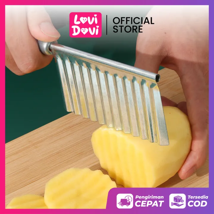 Pisau%20Kentang%20Potato%20Cips/%20Pisau%20Ulir%20Bergelombang/Cutter%20Pisau%20Zigzag%20Gerigi%20Kentang%20Gagang%20Kayu%20-%20Image%205