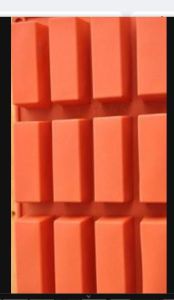 แม่พิมพ์ซิลิโคน รูปสี่เหลี่ยมผืนผ้า 12 ช่อง 2.8x7.5x3 cm 70 g 001760 สีสุ่มไม่สามารถเลือกสีได้