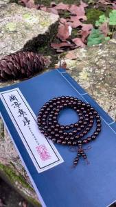 🔥Ready Stock🔥Indian small leaf rosewood 108 Buddhist beads men full of golden stars old material high oil density sandalwood prayer beads men and women bracelet印度小叶紫檀108颗佛珠男满金星老料高油密檀香木念珠男女士手串